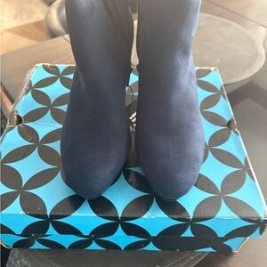 Liz Claiborne Navy Ankle Boots